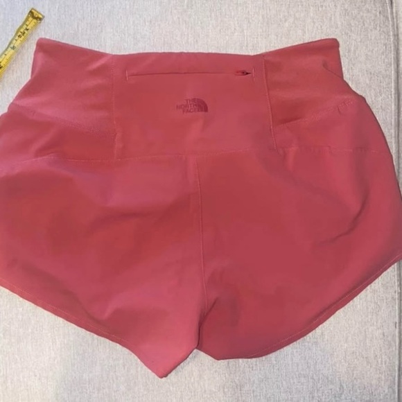 The north face shorts - Picture 2 of 3